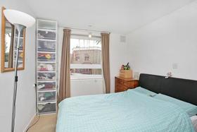 1 bedroom Flat for s...